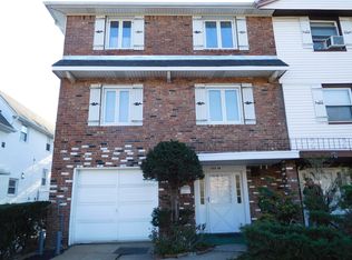 22334 56th Ave, Flushing, NY 11364
