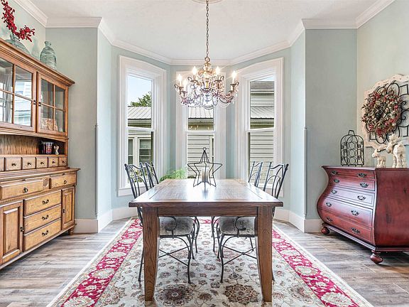 Dining Room - Main Level