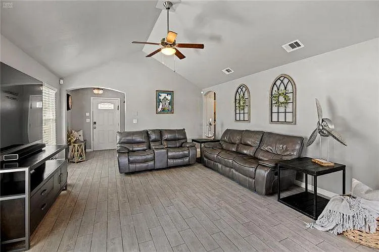 7410 Russ Ln — Photo 19
