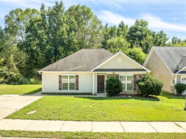 1910 Winding Oak Way, Opelika, AL 36804