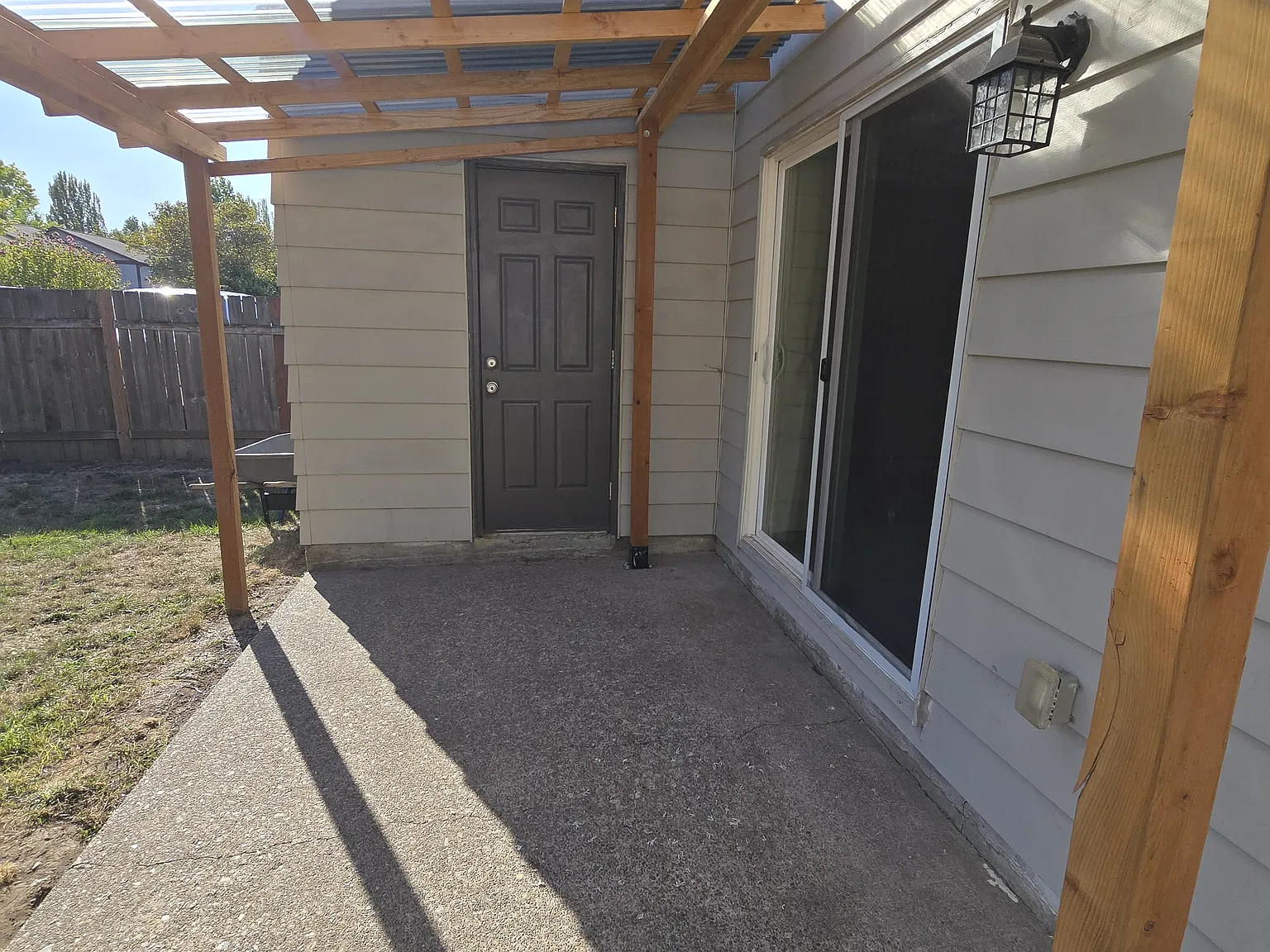 2 bed, 900 sqft, $1,595 — Photo 2