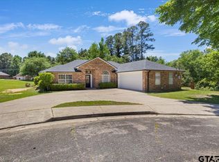 1619 Shady Creek Cir, Henderson, TX 75652