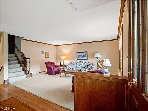 4th image of 20284 Applewood Ln
