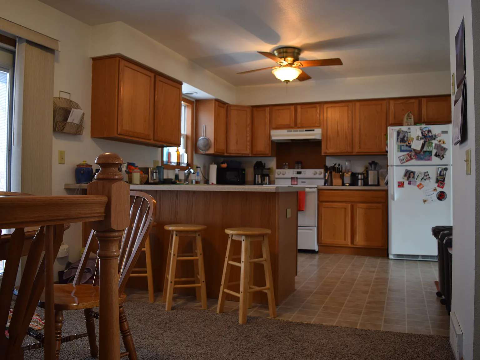 3 bed, 1325 sqft, $2,500 — Photo 4