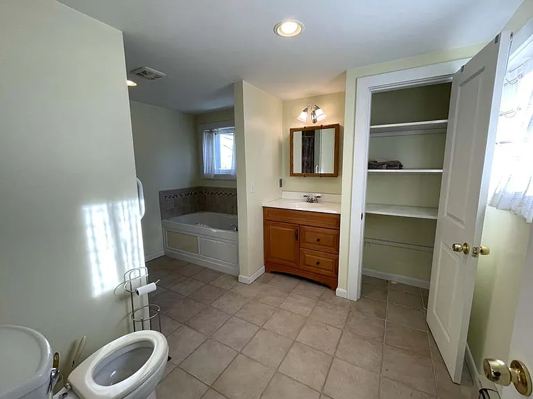 732 Highland Ave — Photo 10