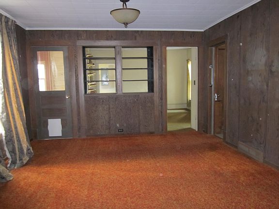 4th image of 406 Pearl St