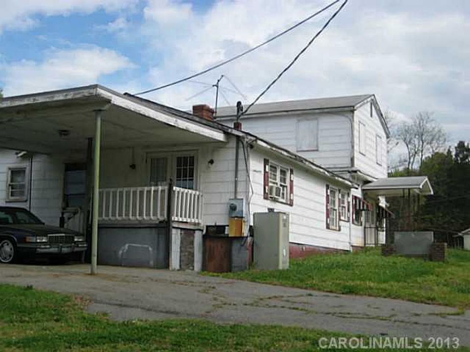 2nd image of 442 W Moore Ave