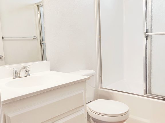 5th image of 5121 Klump Ave #210