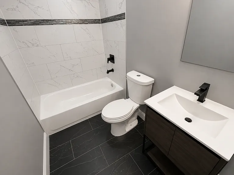178 2nd St #2 — Photo 5