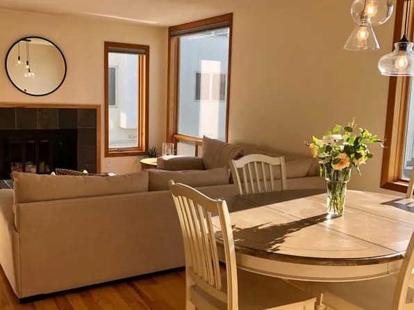 3047 Lake Shore Dr #A, Minneapolis, MN 55416