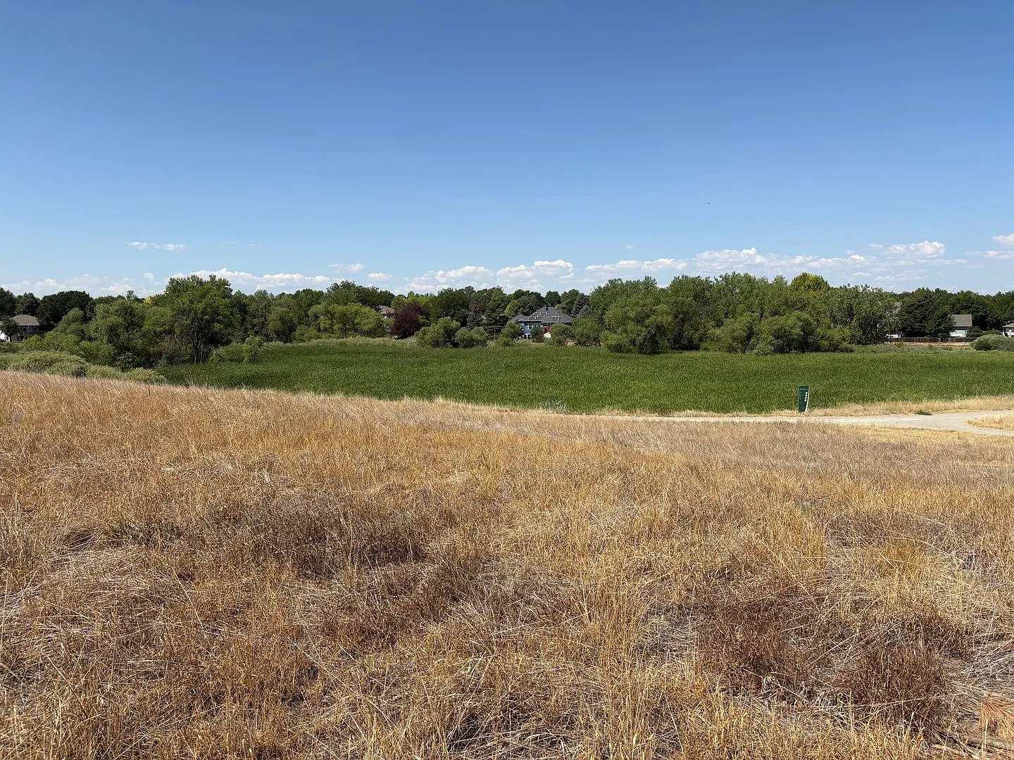 Mountain Views & Quiet Neighborhood | 3bd 3.5 bath Garden Oasis — Photo 3