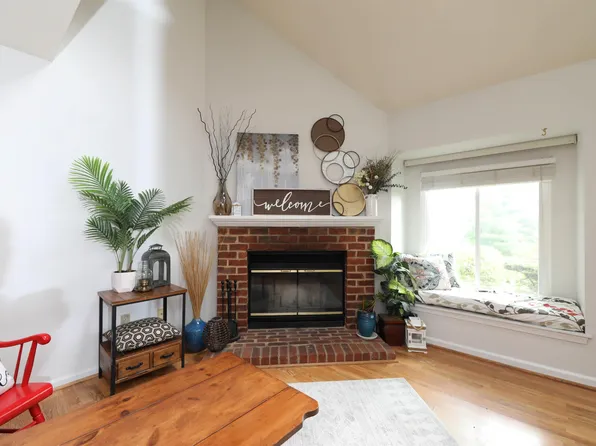 31 Creekside Cir, Charlottesville, VA 22902