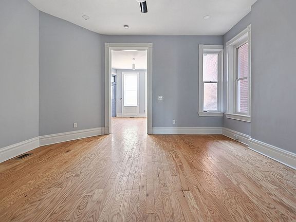5th image of 3221 Texas Ave #1F