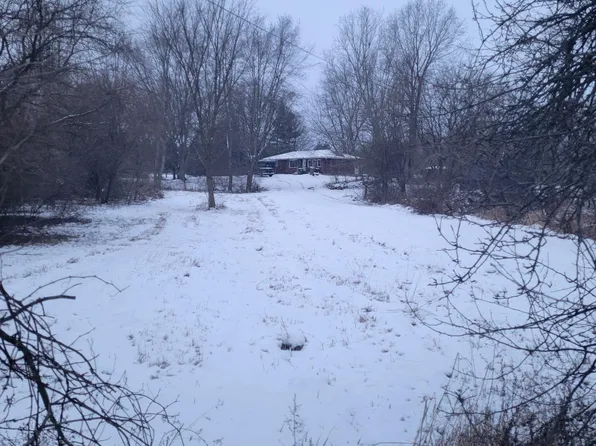 49578 45th St, Paw Paw, MI 49079