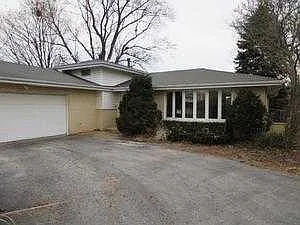 10536 Fitzsimmons Dr photo 1