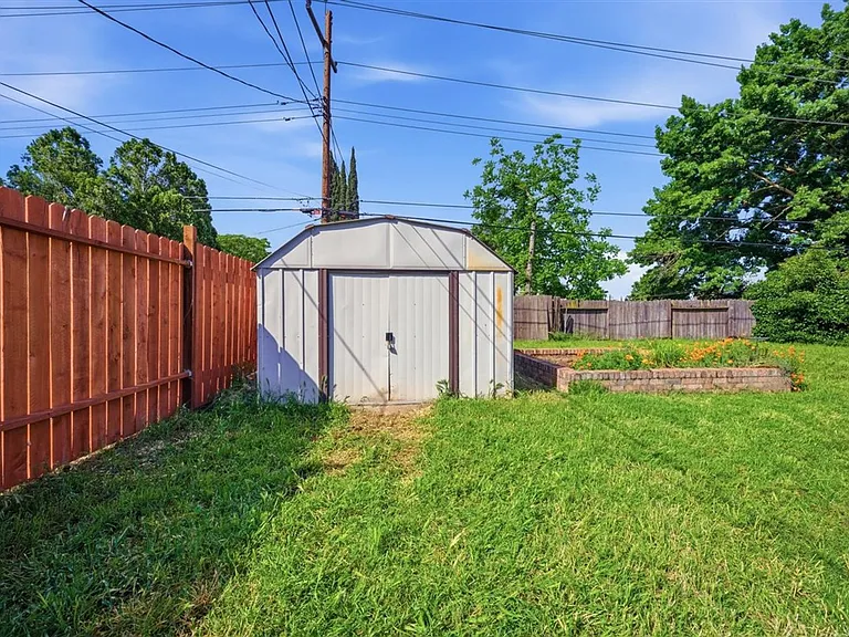 2612 Ribier Way — Photo 20