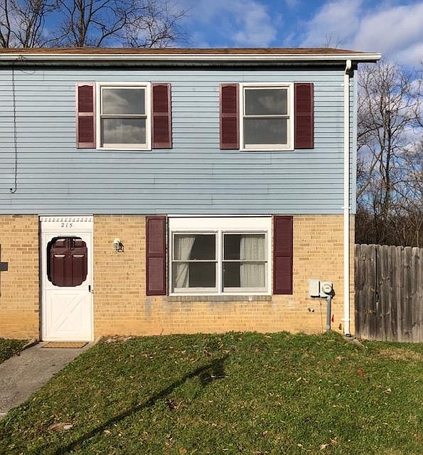 1st image of 215 Ash Hollow Dr