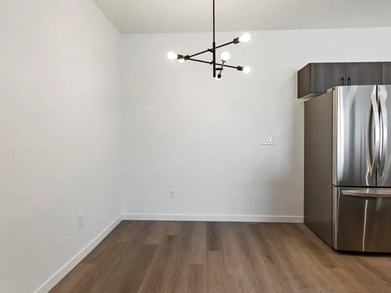 Hawk's Landing Apartments — Photo 19