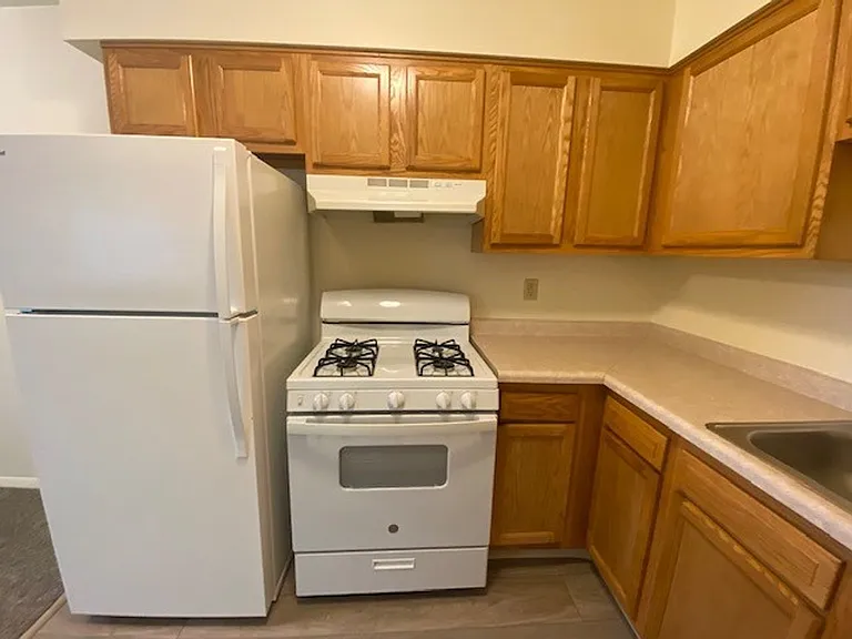 State Place Apartment Homes — Photo 121