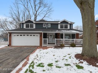 2500 Pick Dr, Glenview, IL 60025