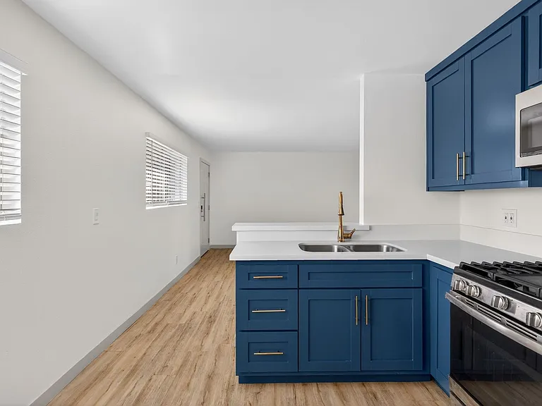 919-921 Alamitos Ave. — Photo 11