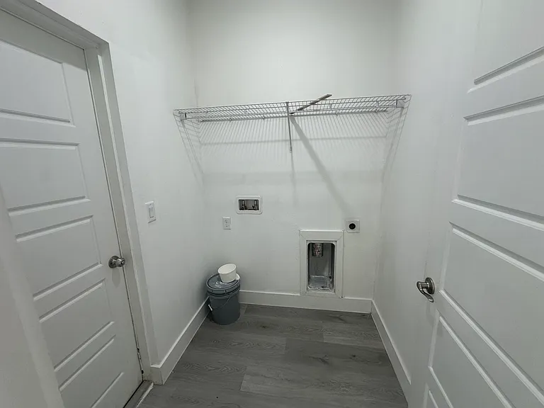 2810 W Huron Ln — Photo 16