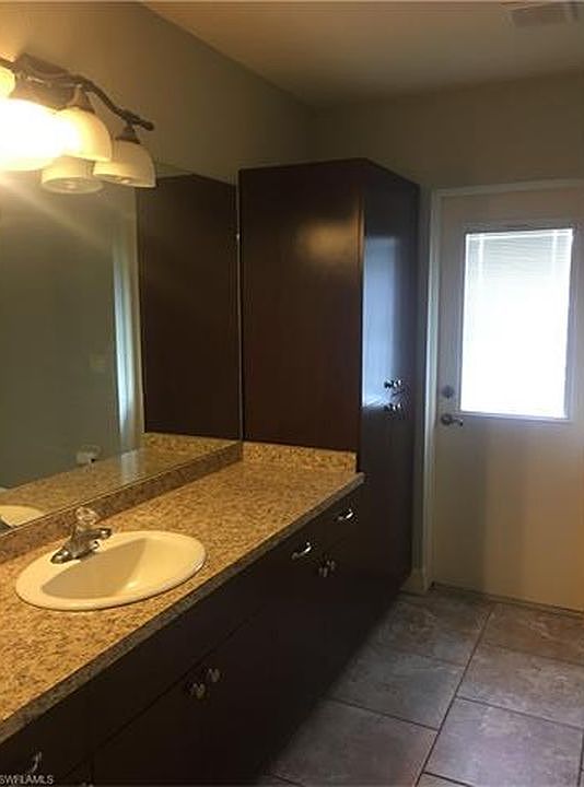 1st image of 4322 SW 18th Pl #0