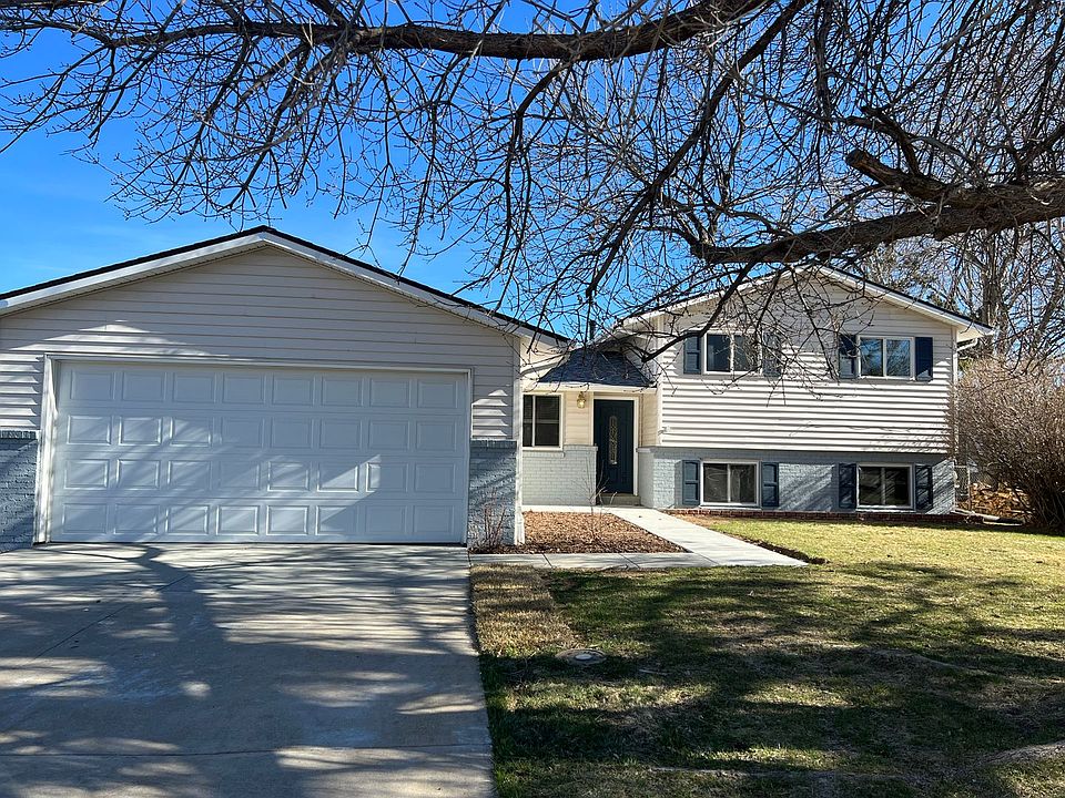 1st image of 2560 Cambridge Dr