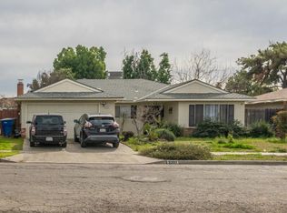 3297 W Norwich Ave, Fresno, CA 93722