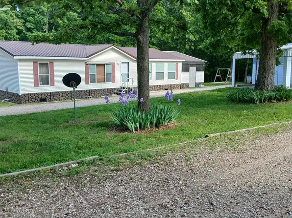 26798 Sun Blvd, Clinton, MO 64735