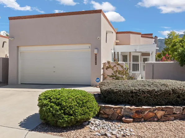 5720 Bosque Vista Dr NE, Albuquerque, NM 87111