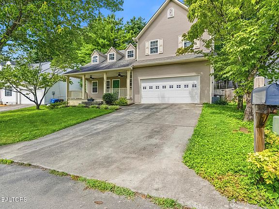 2nd image of 1021 Edenbridge Way
