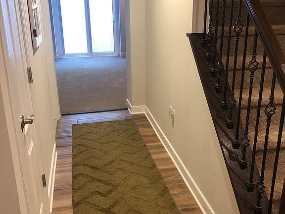 4th image of 48 Lightfoot Dr