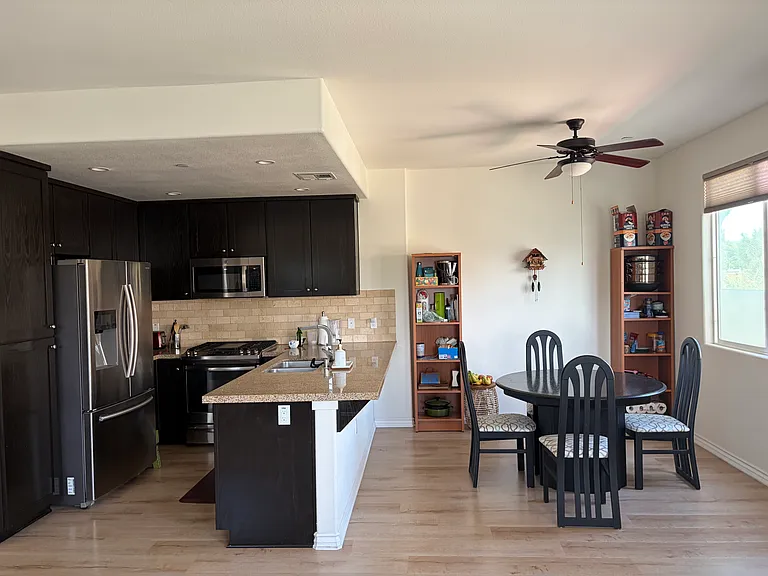 Kitchen and Breakfast Table