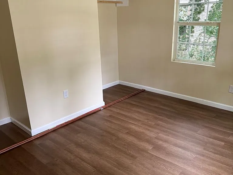 172 Roosevelt Rd — Photo 9
