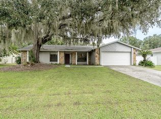 9709 Woodland Ridge Dr, Temple Terrace, FL 33637