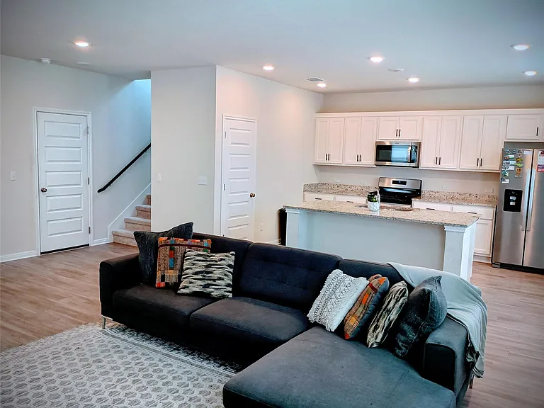 10615 Ridan Way — Photo 10