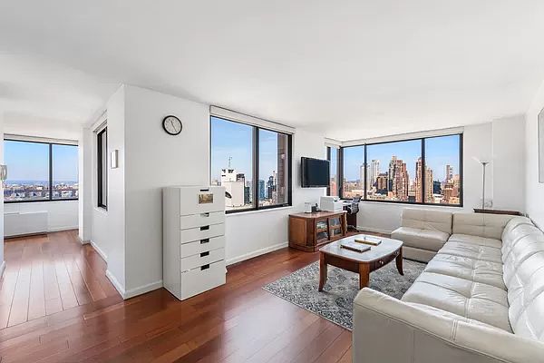 1st image of 350 W 50th St Ph 2C