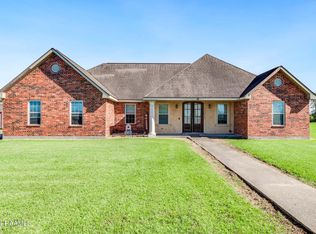 11015 Revelation Dr, Abbeville, LA 70510