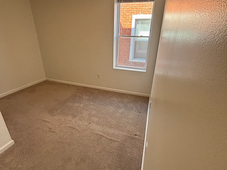 5036 Catharine St #2 — Photo 11