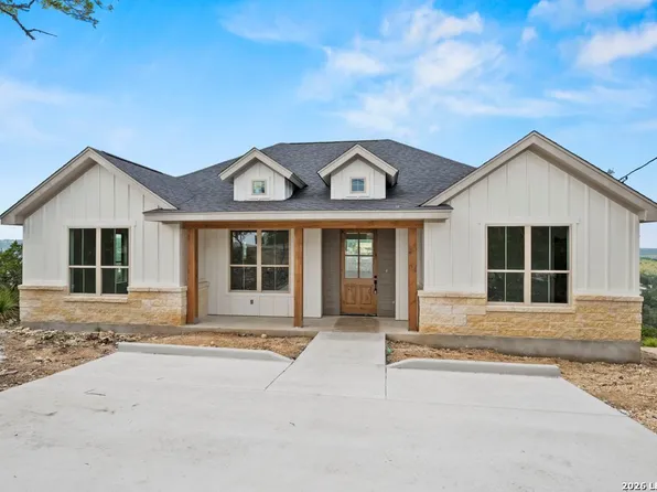 811 LEXINGTON PASS, Canyon Lake, TX 78133