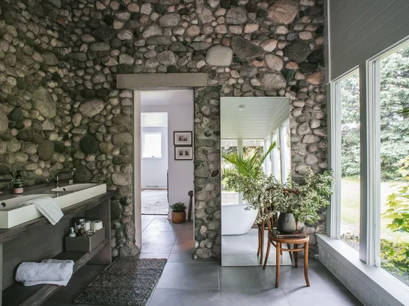 1435 S French Rd, Lake Leelanau, MI 49653