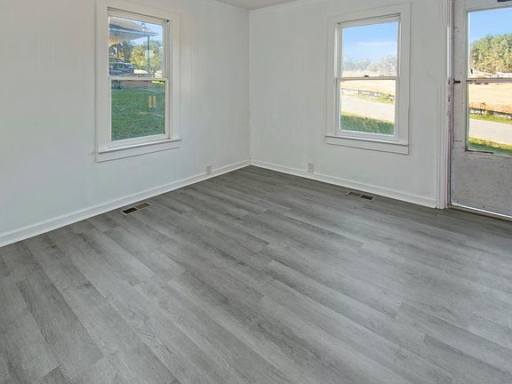 2nd image of 1251 Hargrove Ave