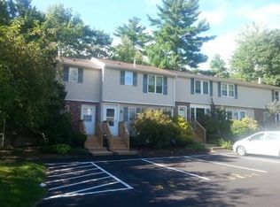 3 Colburn Dr APT 2, Orono, ME 04473