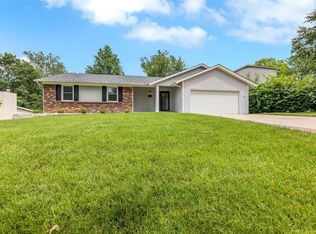 108 Travelers Trl, Saint Peters, MO