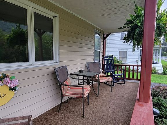 2nd image of 151 Germania St