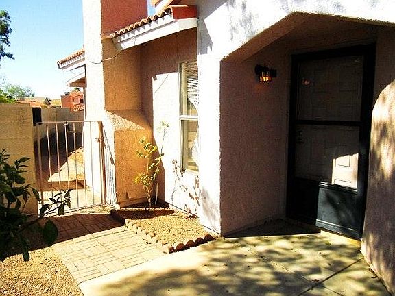 Walkway to Front Door