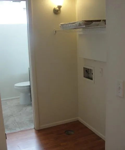 Downstairs 1/2 Bath & Washer/Dryer Hookup
