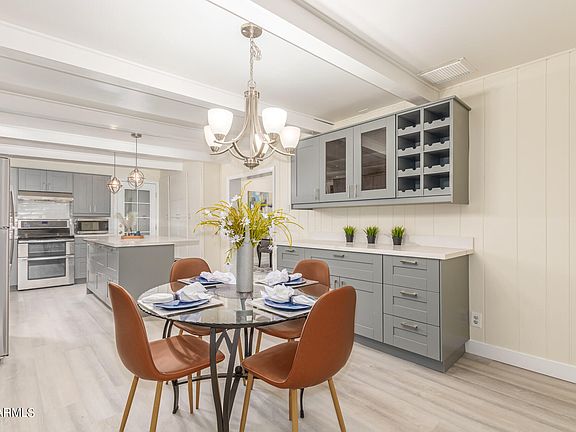 2nd image of 104 E La Jolla Drive