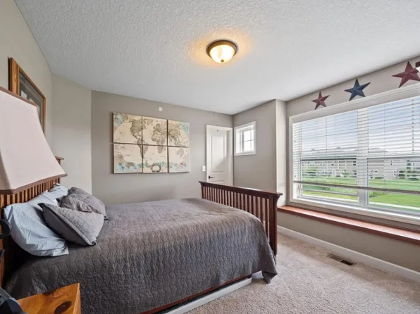 3405 Chestnut Ln, Eagan, MN 55123